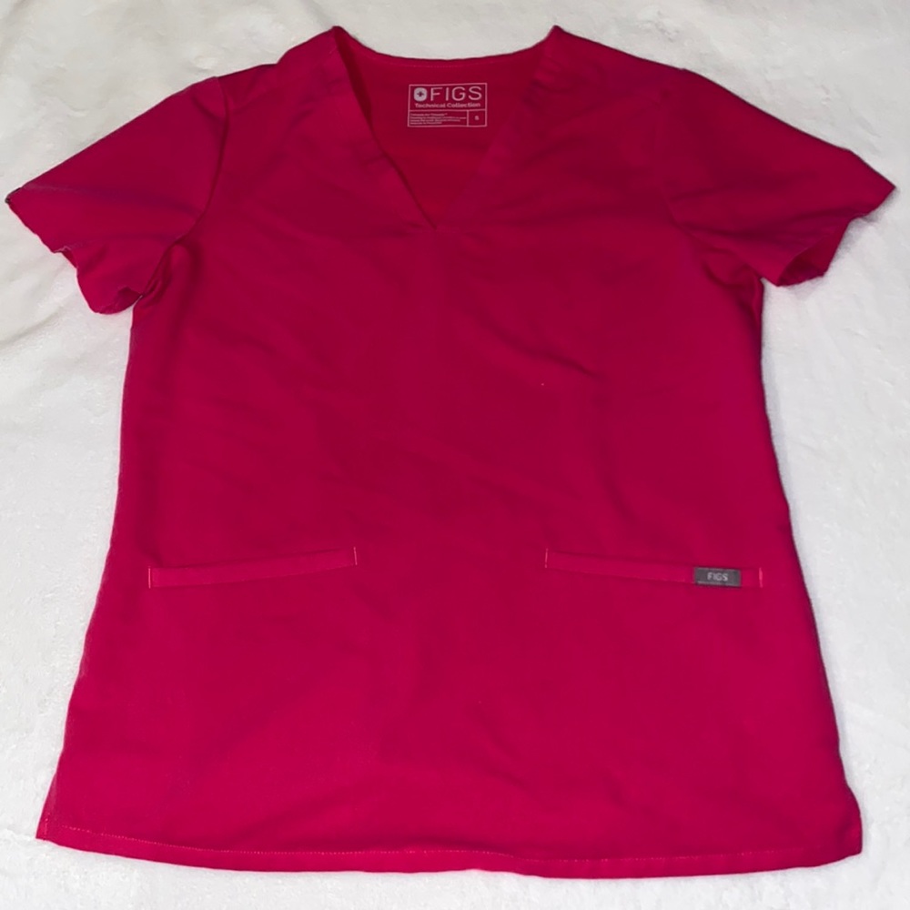 Figs scrub top